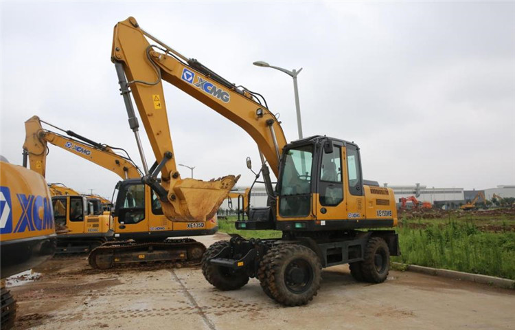 XCMG 15 ton wheel excavator XE150WB wheeled excavator machine for sale